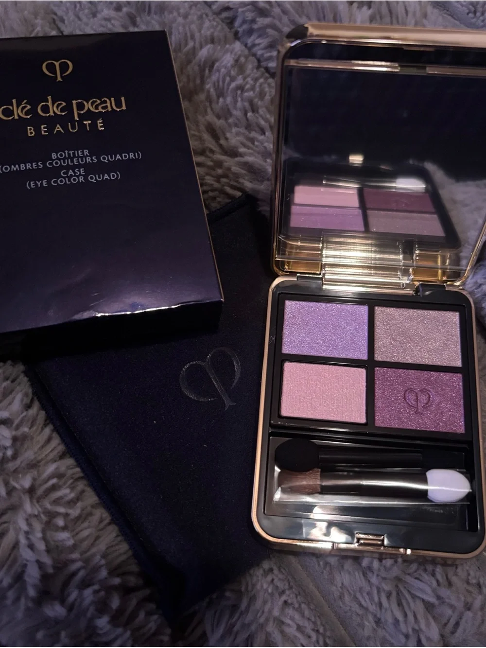 cle de peau Purple & Pink Eyeshadow Quad